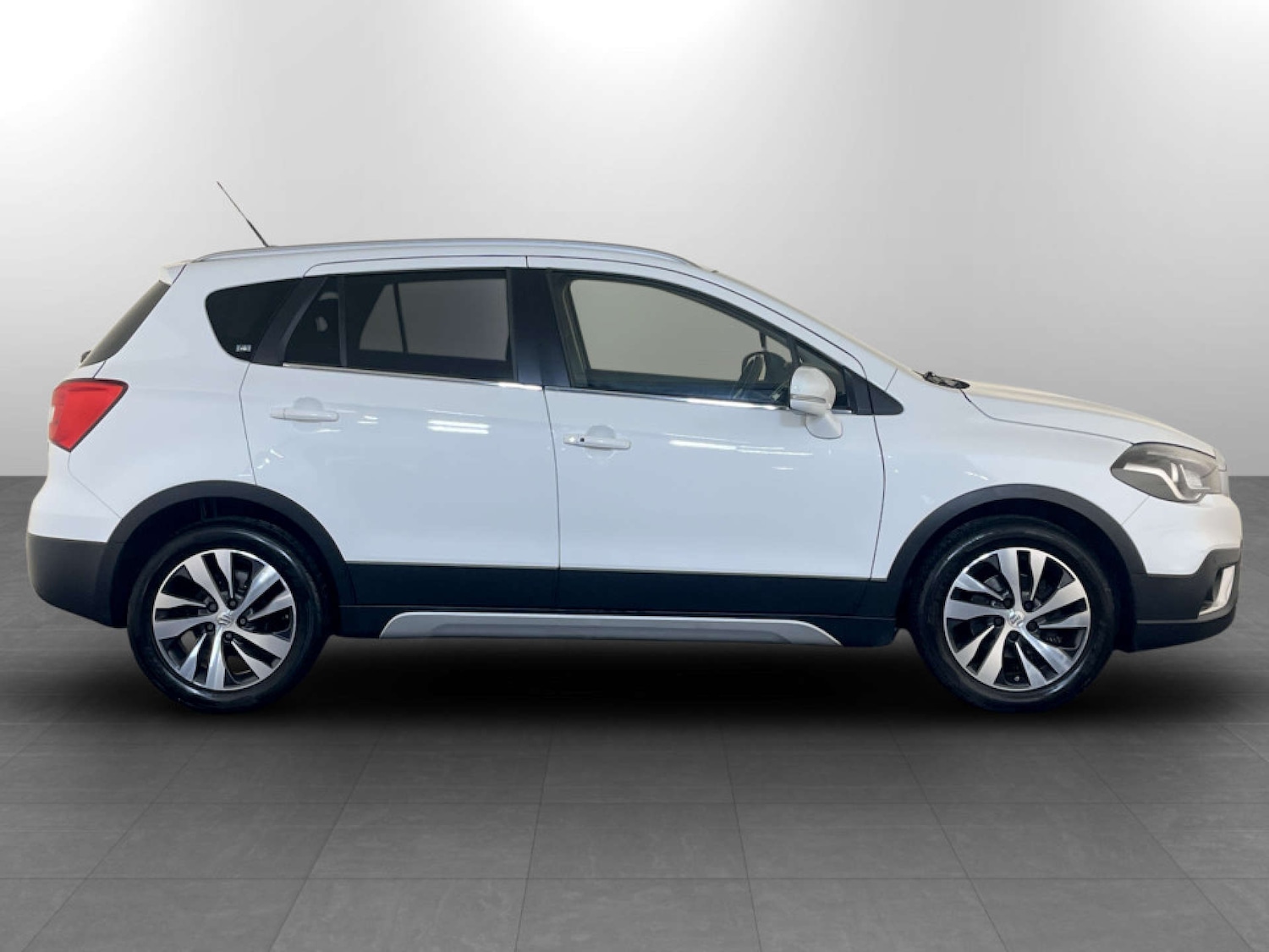 Used Suzuki SX4 S-Cross 2018 for sale - 77476404: Photo 11