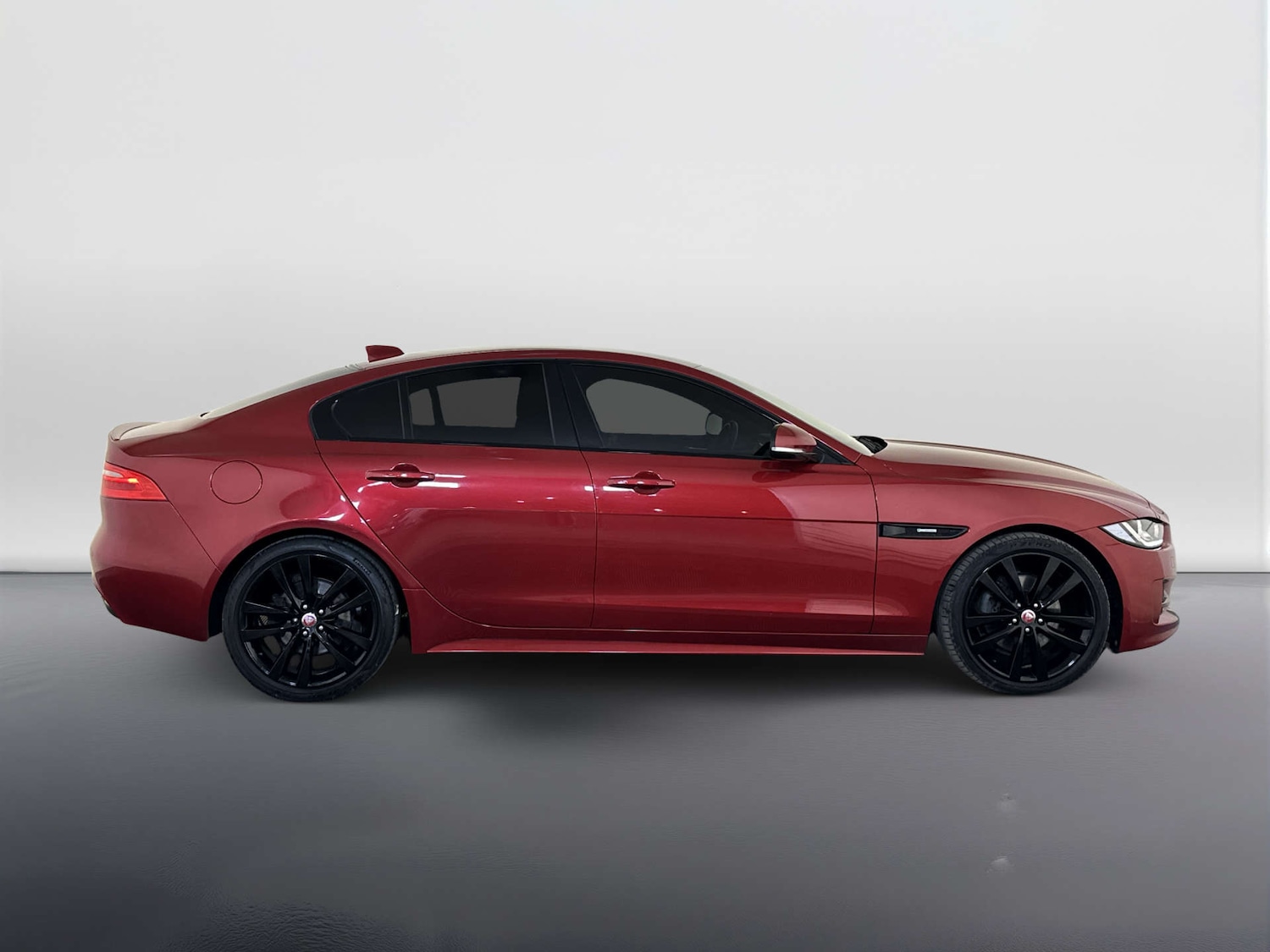 Used Jaguar XE 2018 for sale - 78105705: Photo 11