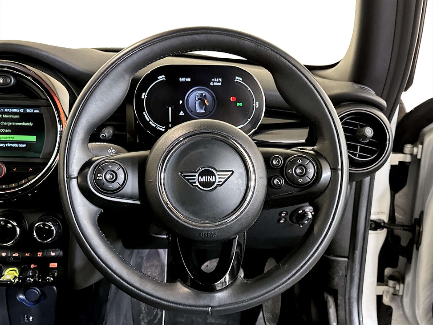 Used MINI Electric Hatch 2020 for sale - 77431902: Photo 15