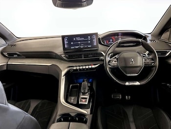 Used Peugeot 5008 2022 for sale - 76949089: Photo