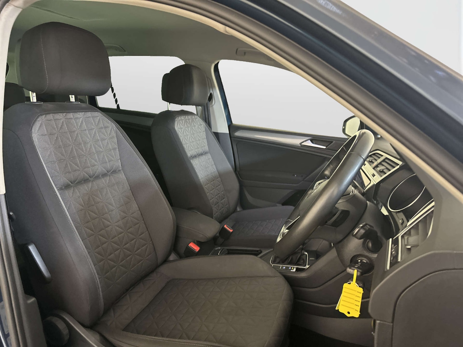 Used Volkswagen Tiguan 2023 for sale - 78182157: Photo 13