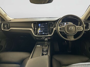 Used Volvo V60 2020 for sale - 78328537: Photo