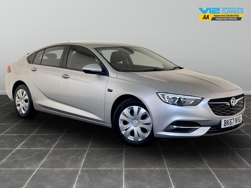 Used Vauxhall Insignia 2017 for sale - 76382337: Photo 1