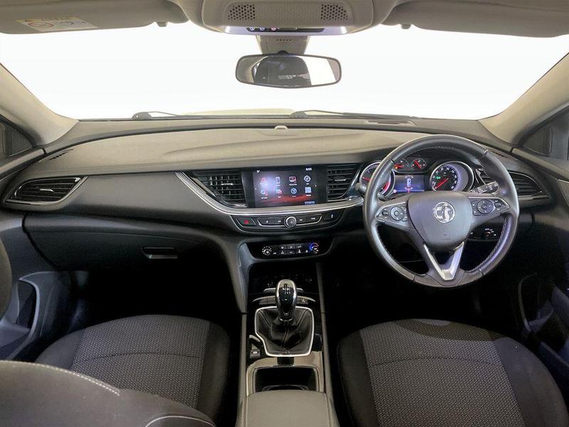 Used Vauxhall Insignia 2017 for sale - 76382337: Photo 3