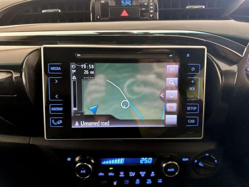 Used Toyota Hilux 2020 for sale - 76850972: Photo 21