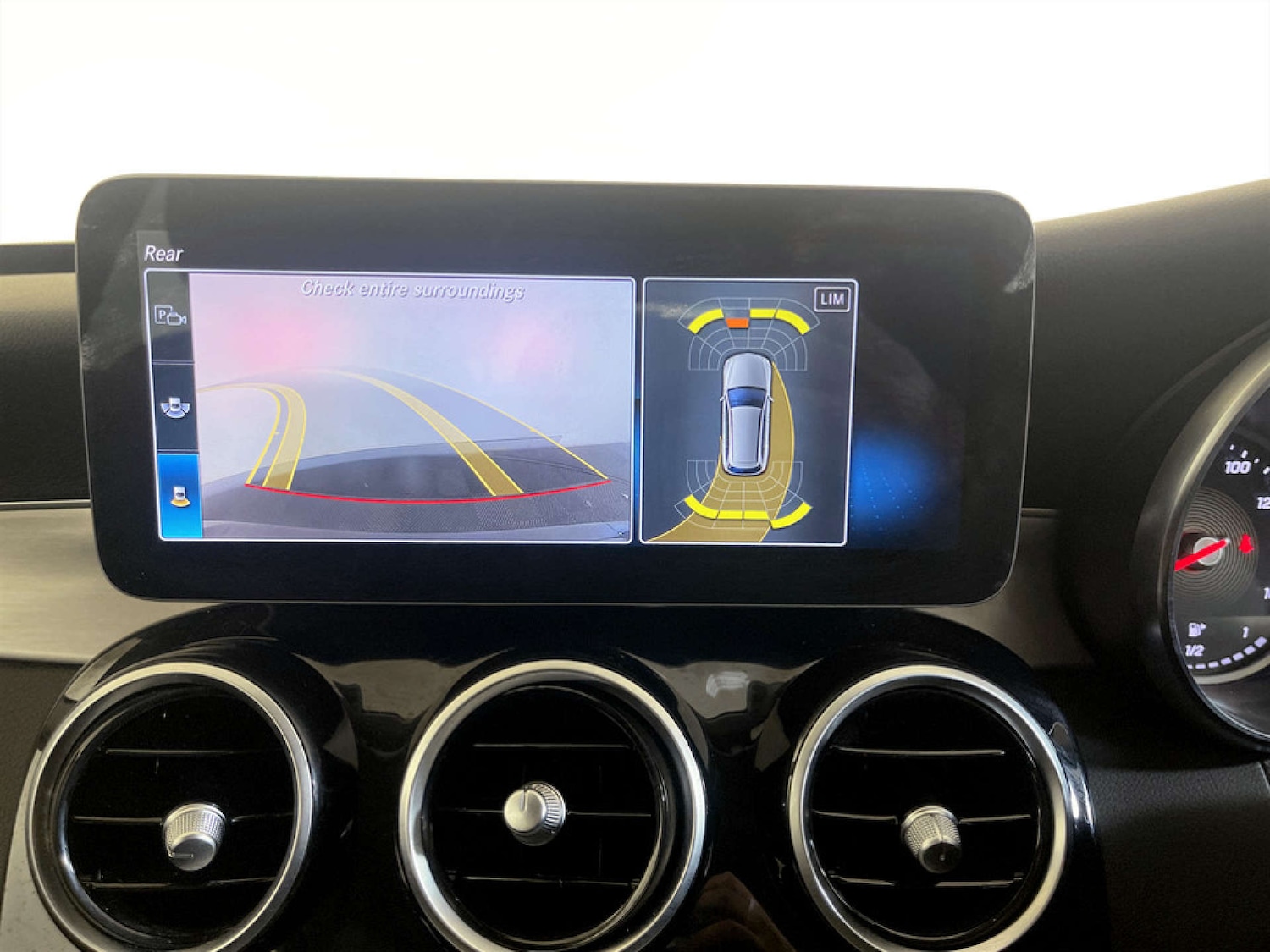 Used Mercedes-Benz C Class 2020 for sale - 77355543: Photo 23