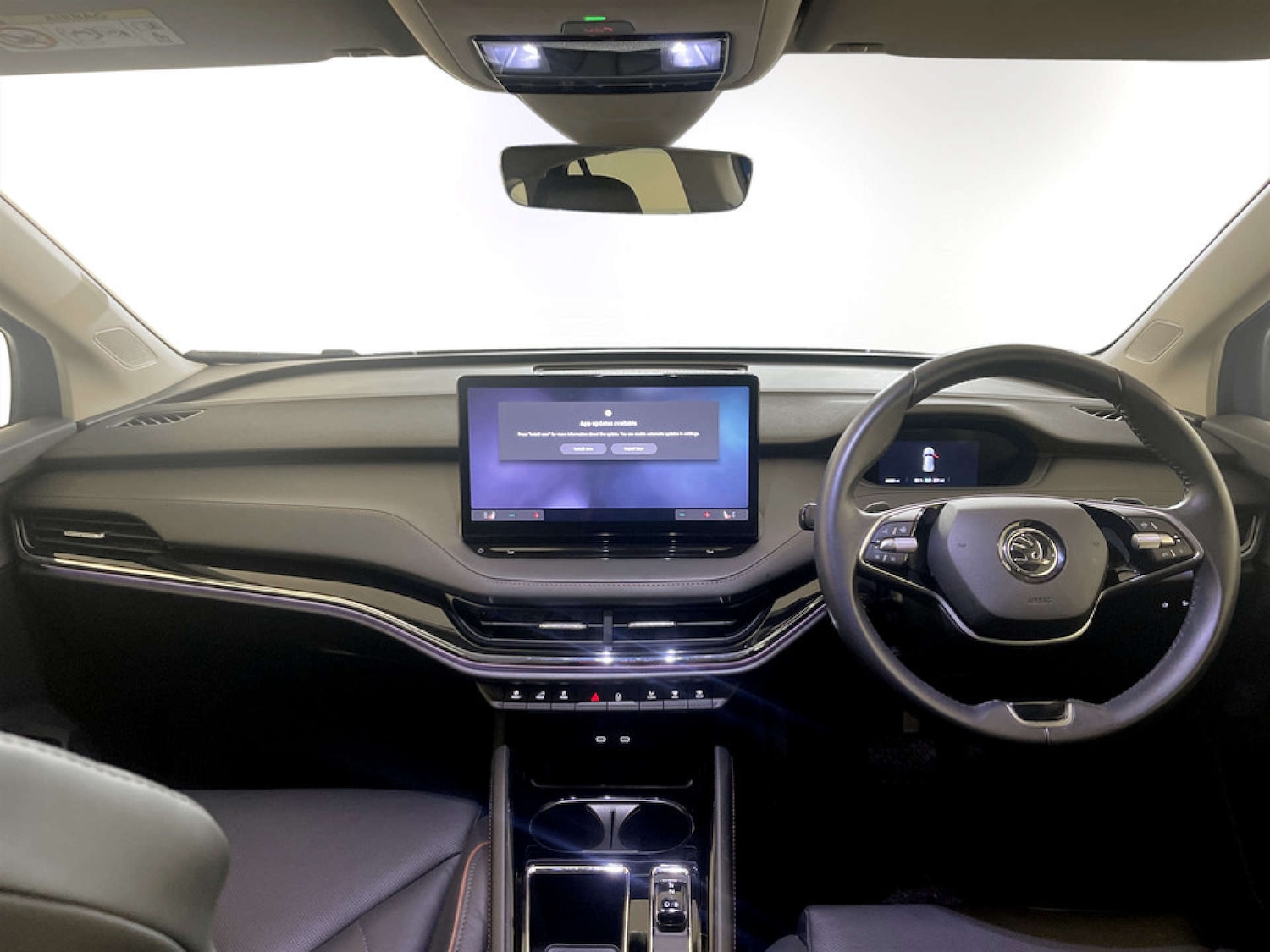 Used Skoda Enyaq 2024 for sale - 77717768: Photo 3