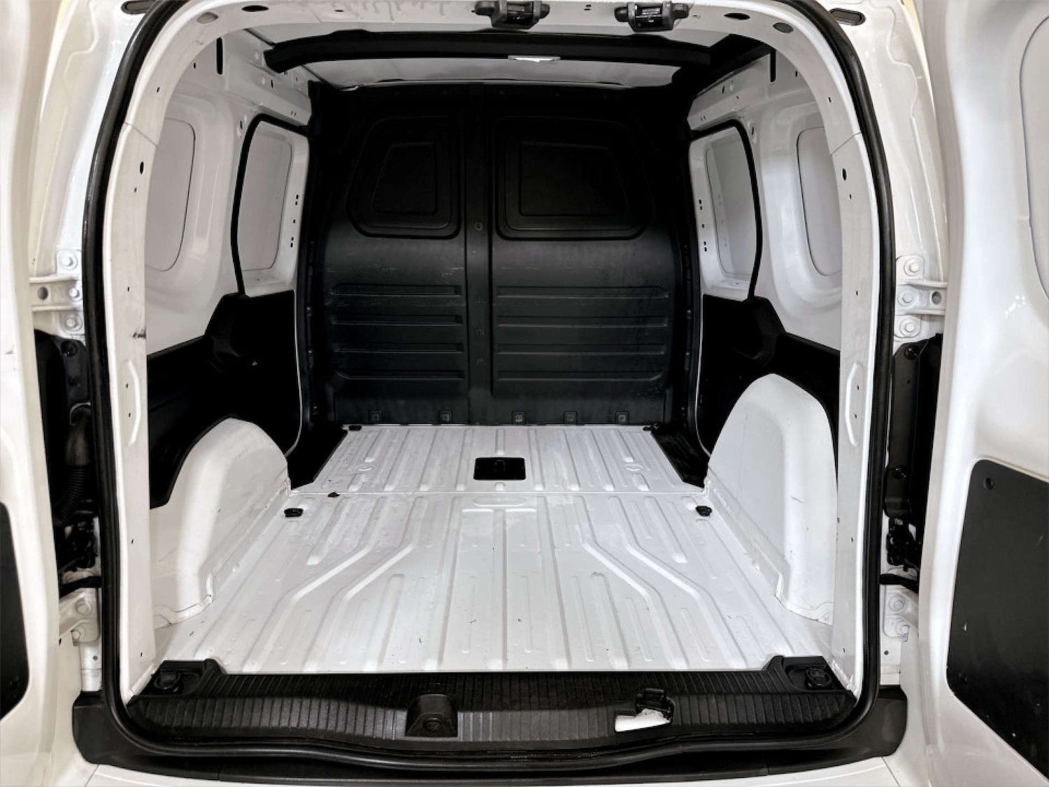 Used Nissan Other 2023 for sale - 77299345: Photo 15