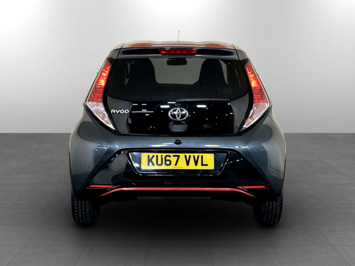 Used Toyota AYGO 2017 for sale - 77802012: Photo 9