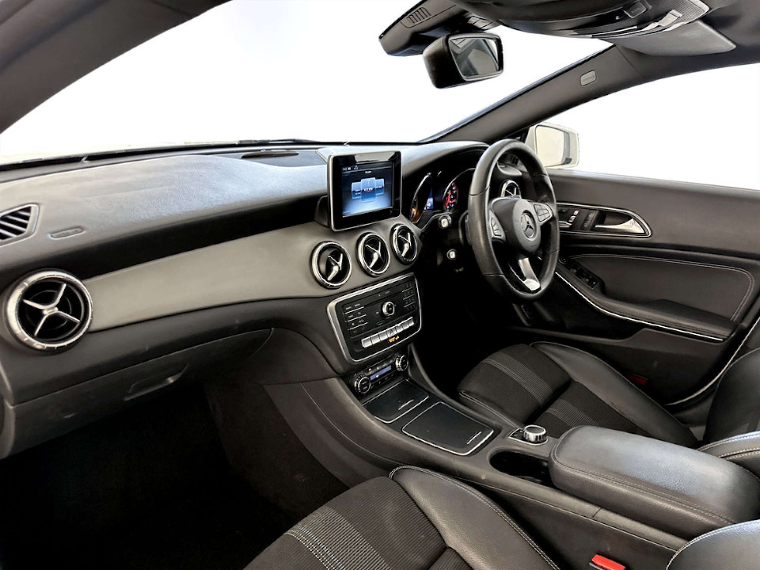 Used Mercedes-Benz CLA 2017 for sale - 77342195: Photo 12