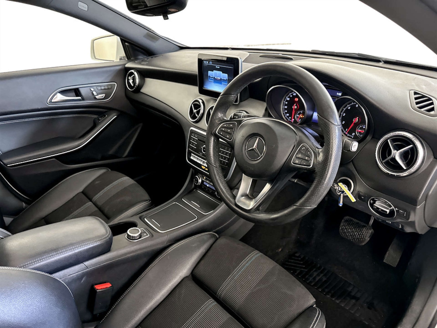 Used Mercedes-Benz CLA 2017 for sale - 77342195: Photo 16