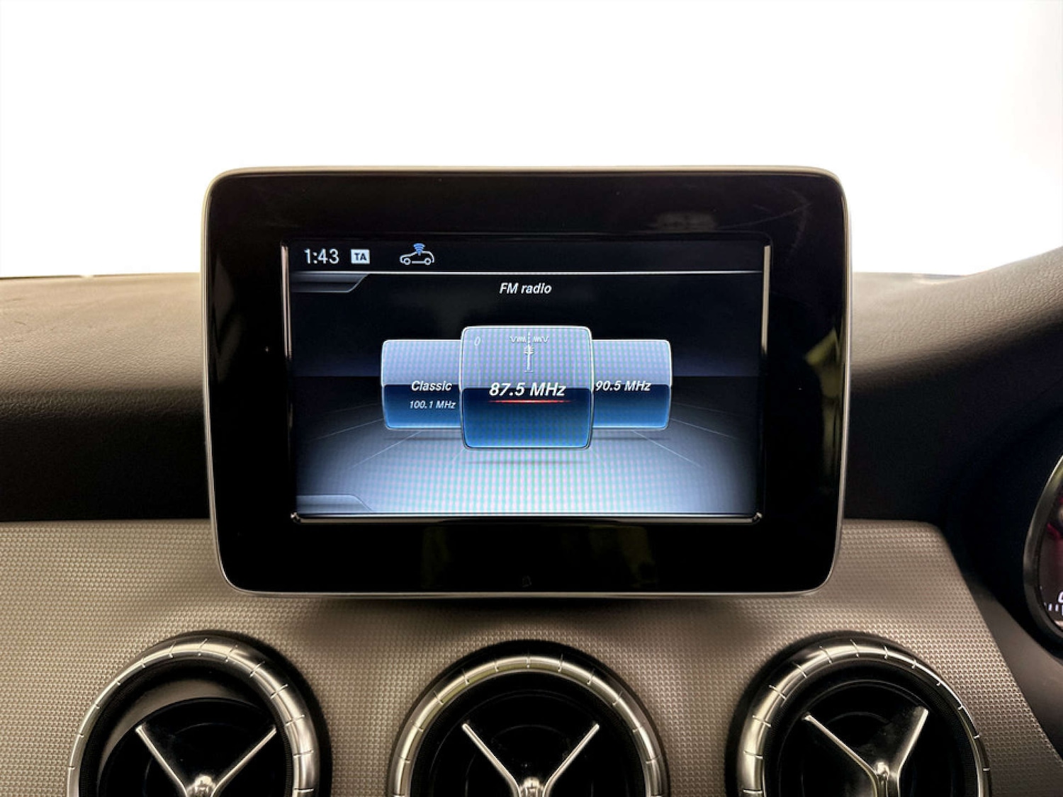 Used Mercedes-Benz CLA 2017 for sale - 77342195: Photo 23