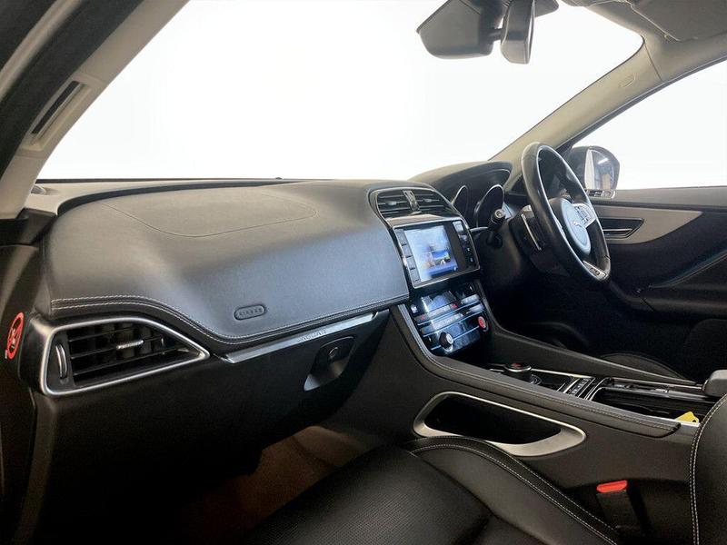 Used Jaguar F-Pace 2018 for sale - 76545274: Photo 12