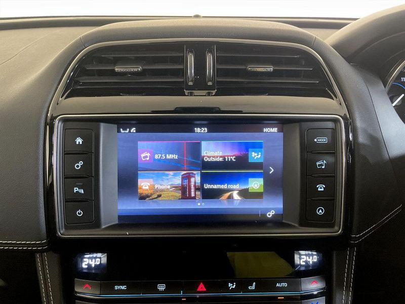 Used Jaguar F-Pace 2018 for sale - 76545274: Photo 21