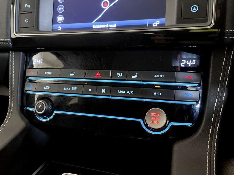 Used Jaguar F-Pace 2018 for sale - 76545274: Photo 25