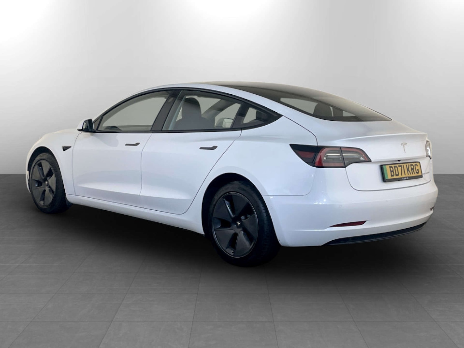 Used Tesla Model 3 2021 for sale - 77283178: Photo 8