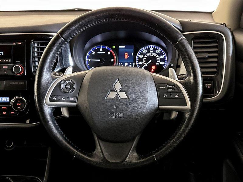 Used Mitsubishi Outlander 2015 for sale - 76449302: Photo 16