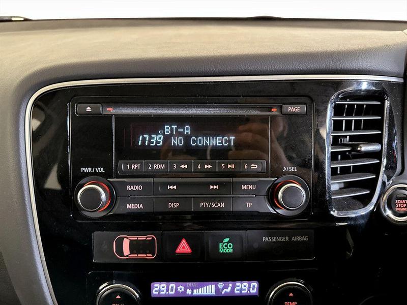 Used Mitsubishi Outlander 2015 for sale - 76449302: Photo 21