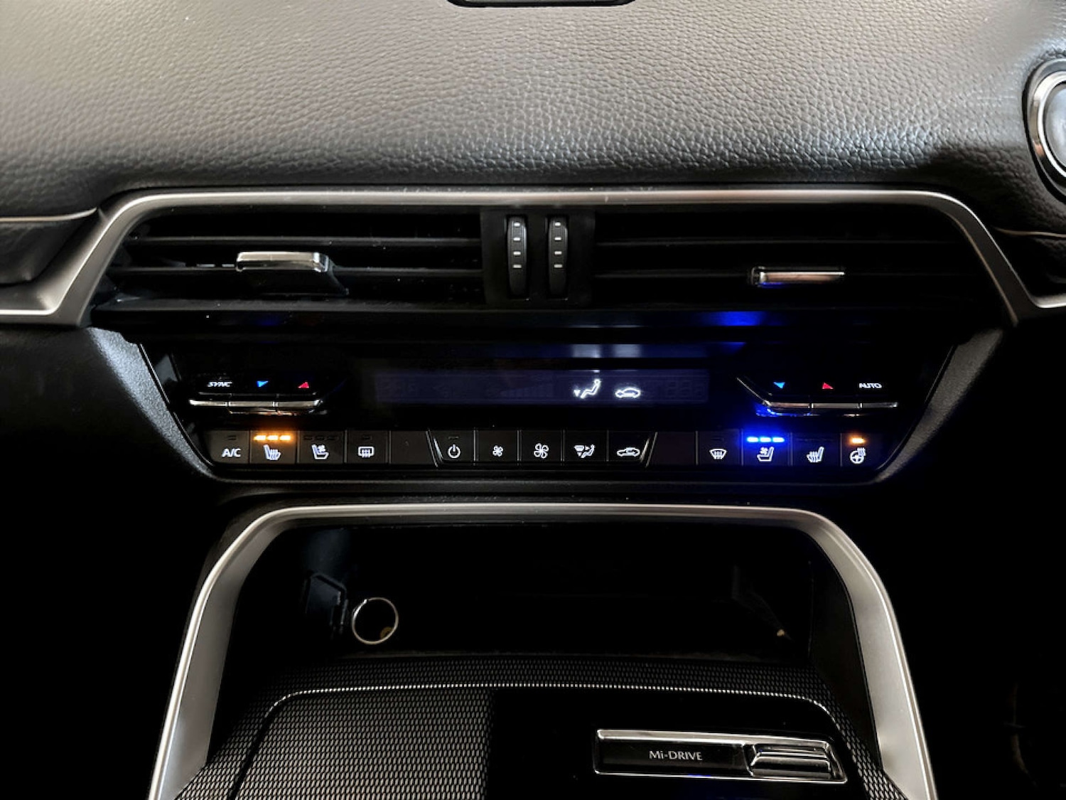 Used Mazda CX-60 2022 for sale - 77504113: Photo 26