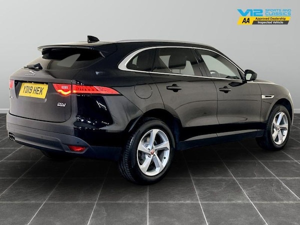 Used Jaguar F-Pace 2019 for sale - 76209309: Photo 10