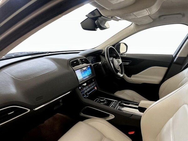 Used Jaguar F-Pace 2019 for sale - 76209309: Photo 12