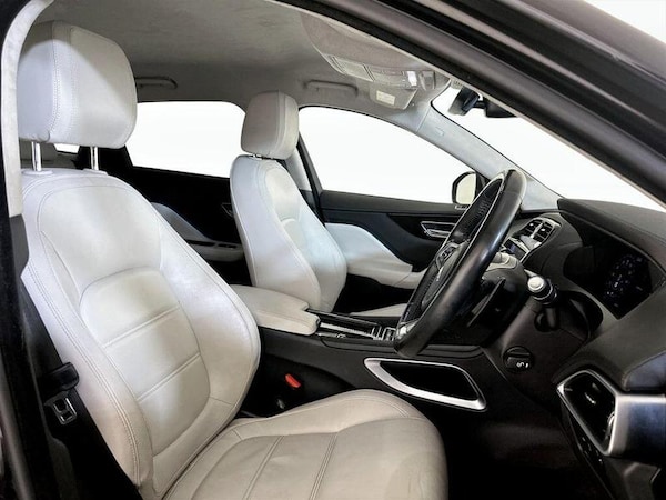 Used Jaguar F-Pace 2019 for sale - 76209309: Photo 13