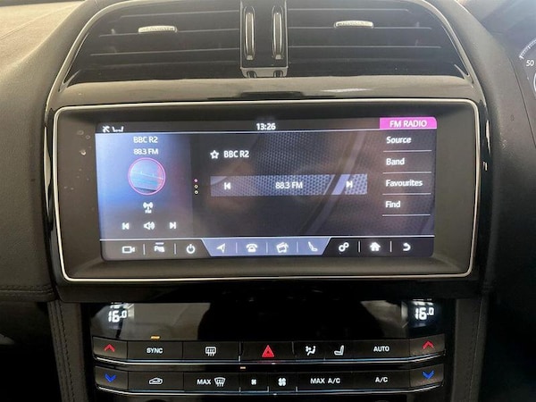 Used Jaguar F-Pace 2019 for sale - 76209309: Photo 23