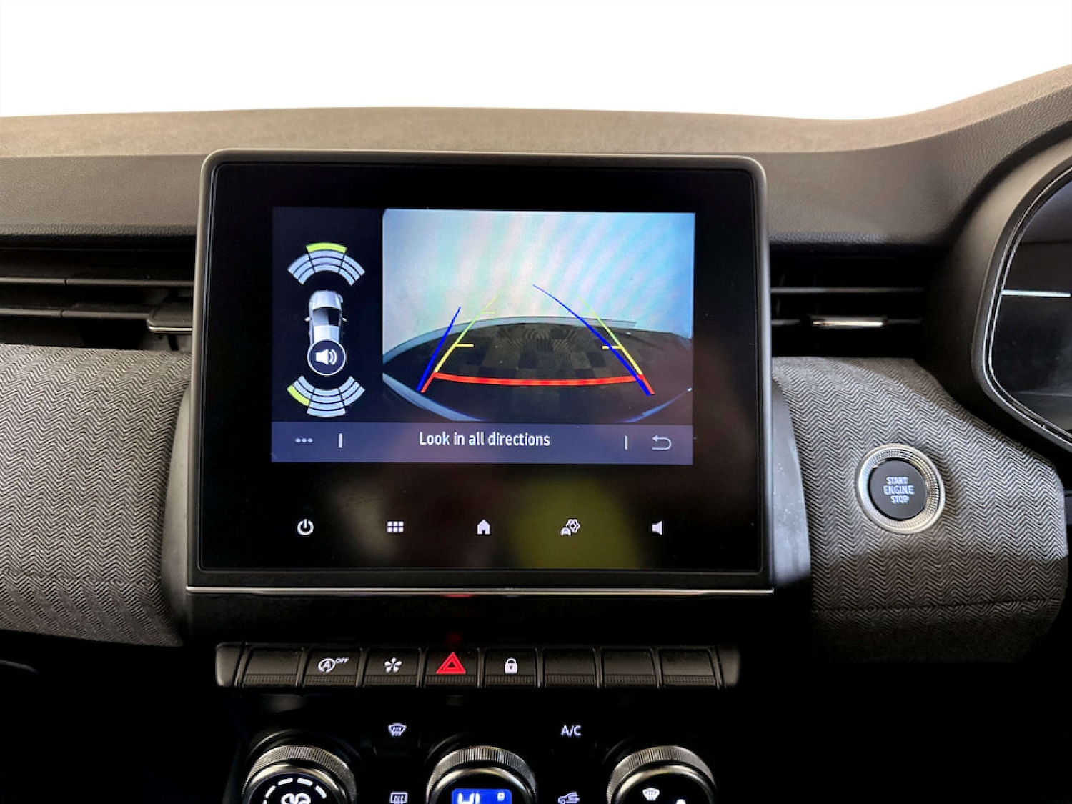 Used Renault Clio 2024 for sale - 77185656: Photo 20