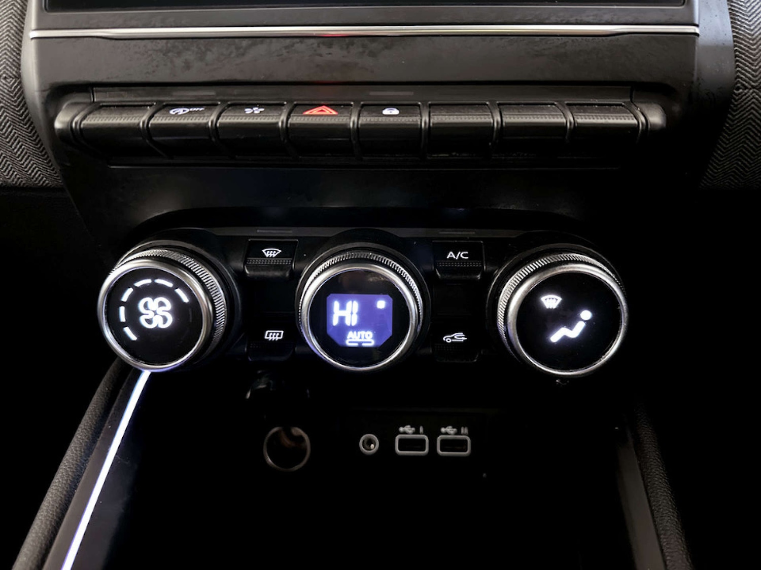 Used Renault Clio 2024 for sale - 77185656: Photo 26