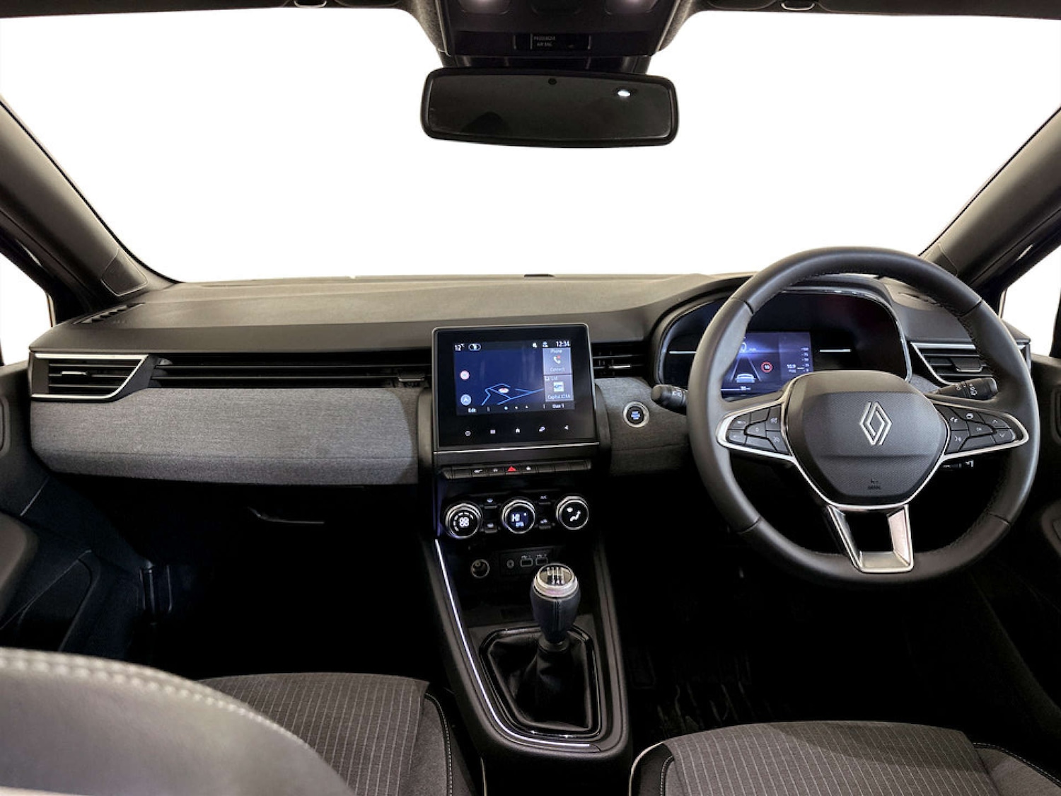 Used Renault Clio 2024 for sale - 77185656: Photo 3