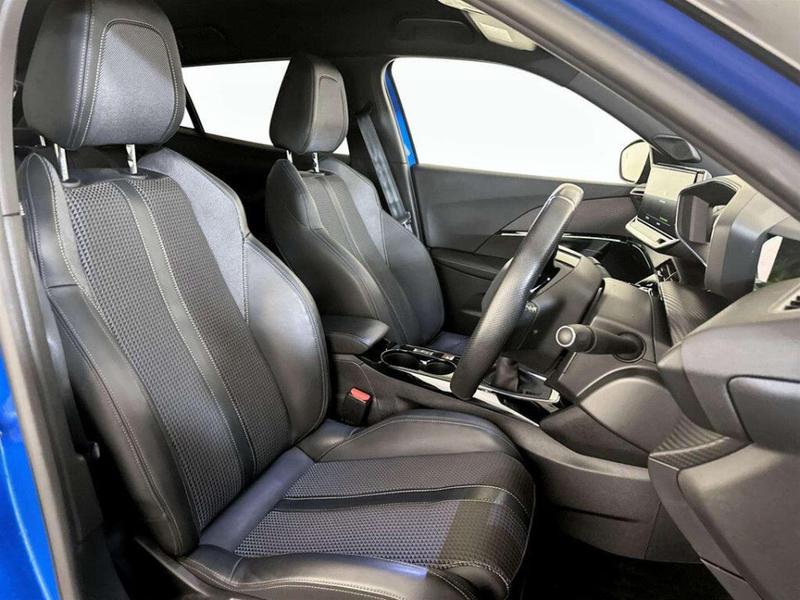 Used Peugeot 2008 2021 for sale - 76738806: Photo 13