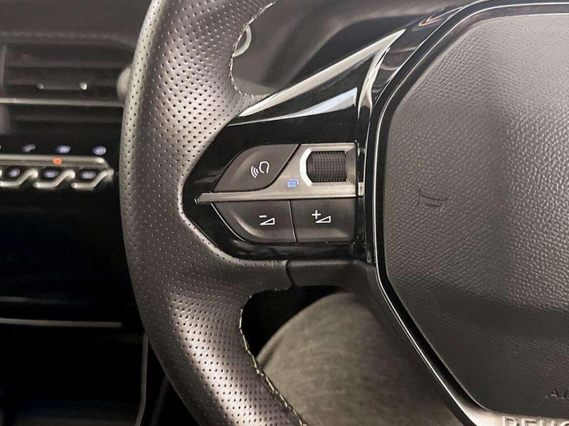 Used Peugeot 2008 2021 for sale - 76738806: Photo 17