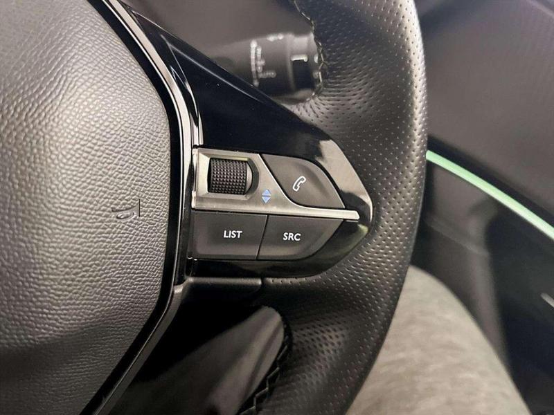 Used Peugeot 2008 2021 for sale - 76738806: Photo 19