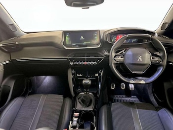 Used Peugeot 2008 2021 for sale - 76738806: Photo