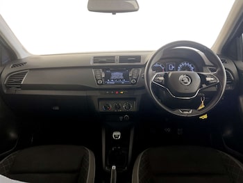 Used Skoda Fabia 2021 for sale - 77220993: Photo