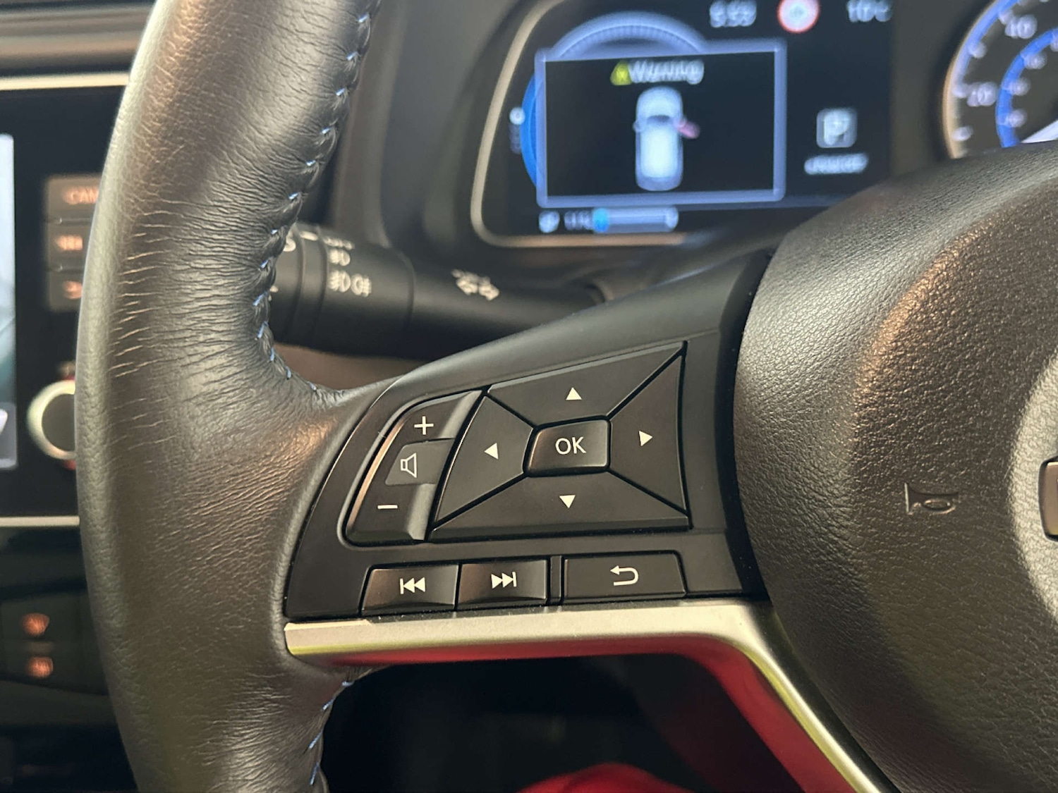 Used Nissan Leaf 2022 for sale - 78201140: Photo 17