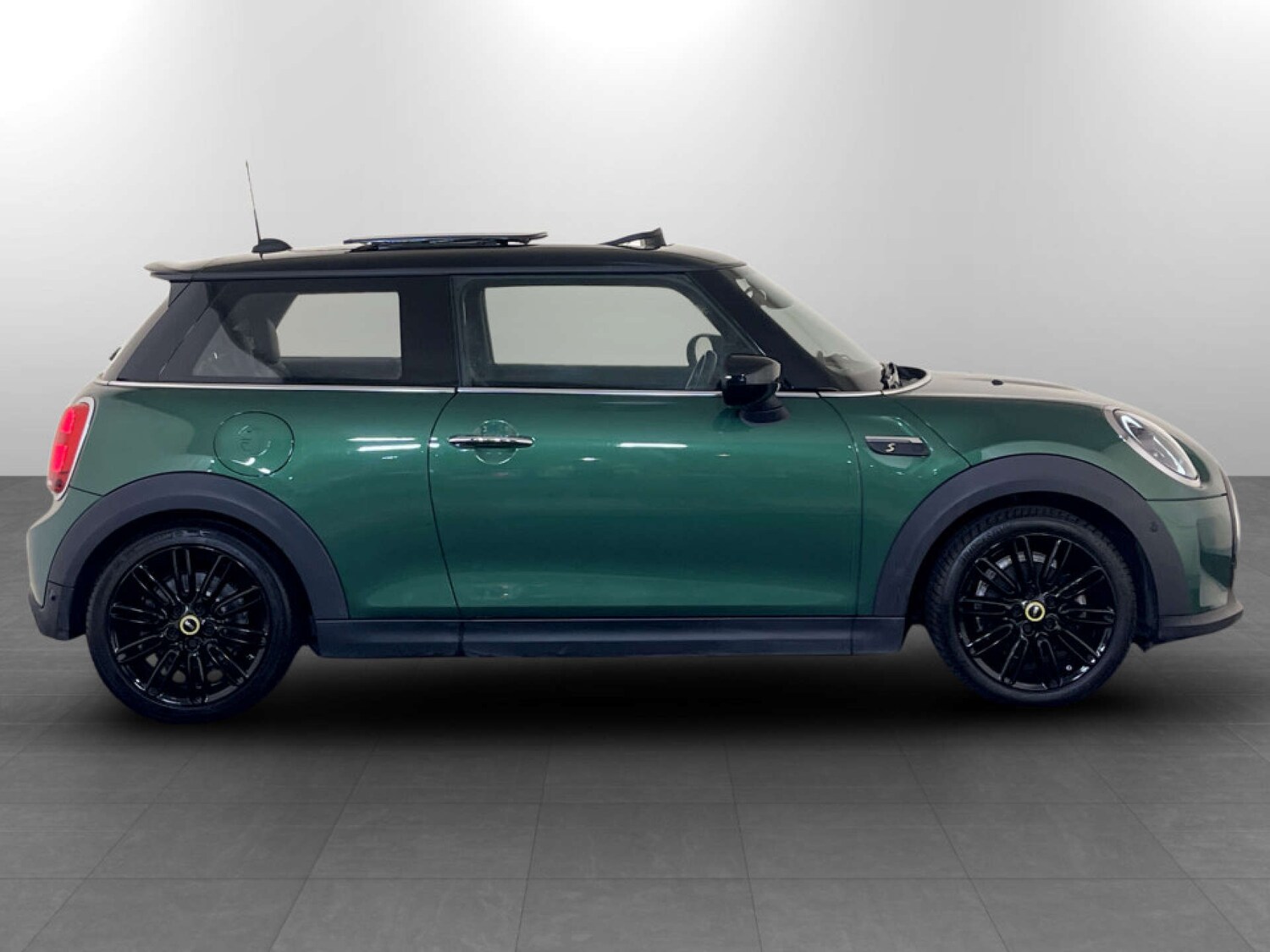 Used MINI Hatch 2021 for sale - 77336965: Photo 9