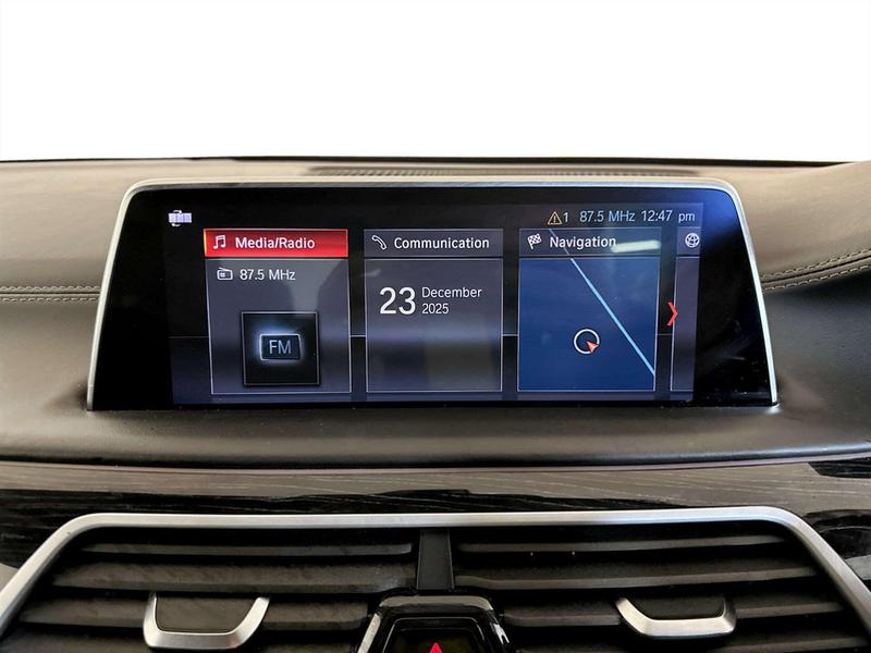 Used BMW 7 Series 2018 for sale - 77063900: Photo 23