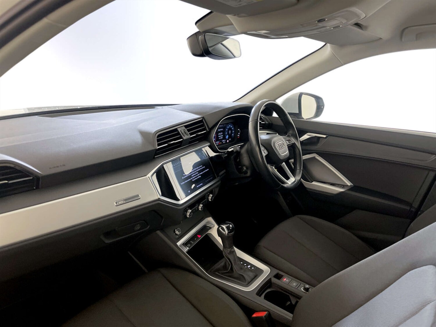 Used Audi Q3 2021 for sale - 77437442: Photo 11