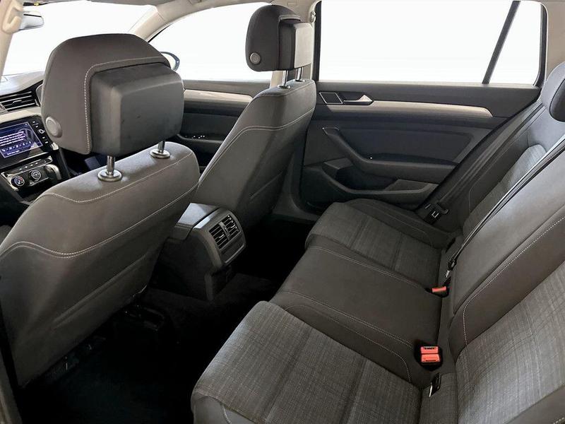 Used Volkswagen Passat 2021 for sale - 76196440: Photo 14
