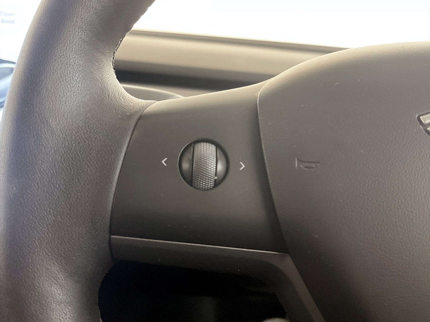 Used Tesla Model 3 2021 for sale - 77408958: Photo 16