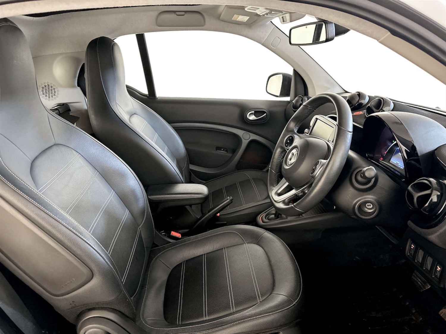 Used smart fortwo 2021 for sale - 77717772: Photo 13