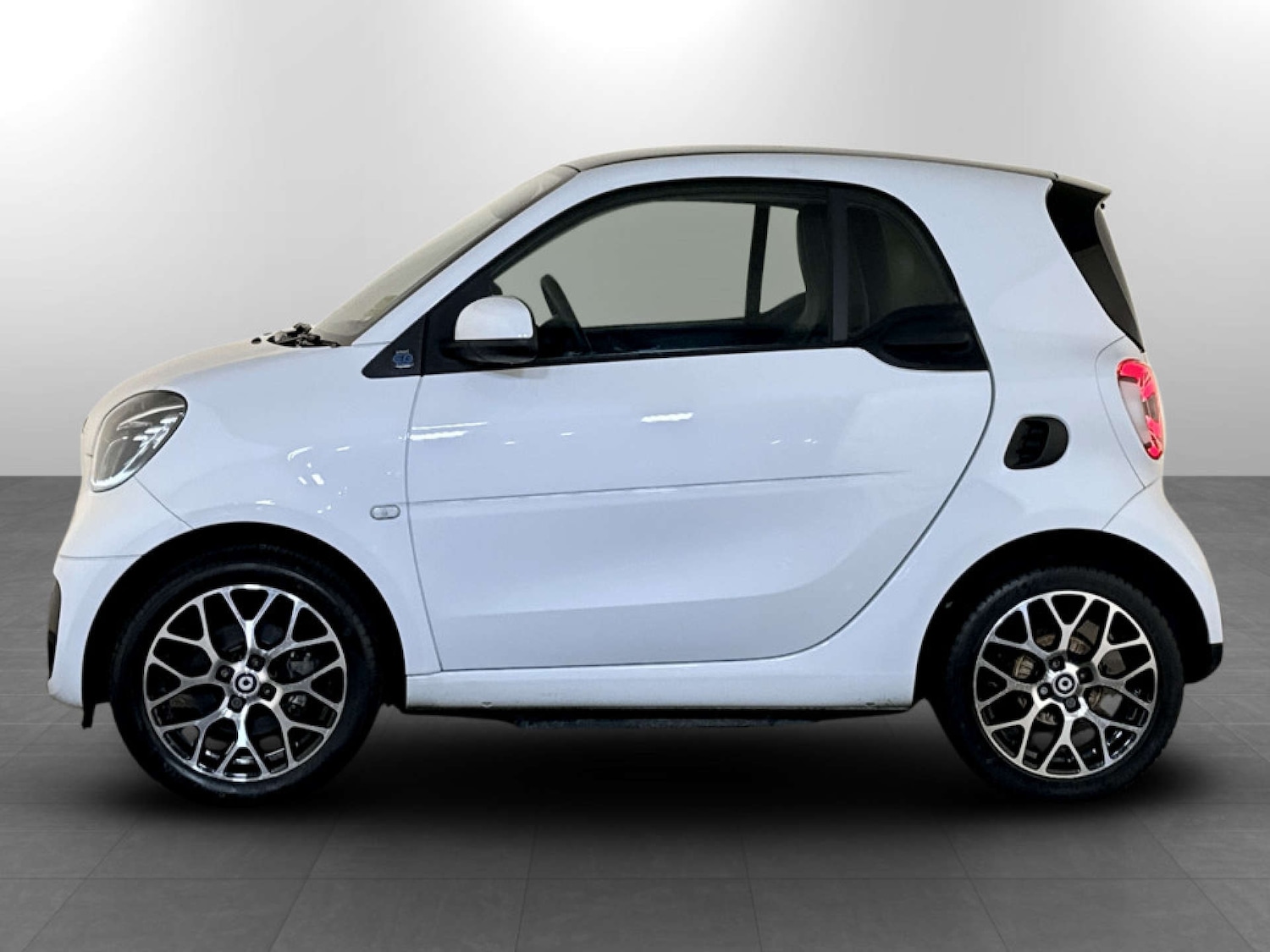 Used smart fortwo 2021 for sale - 77717772: Photo 7