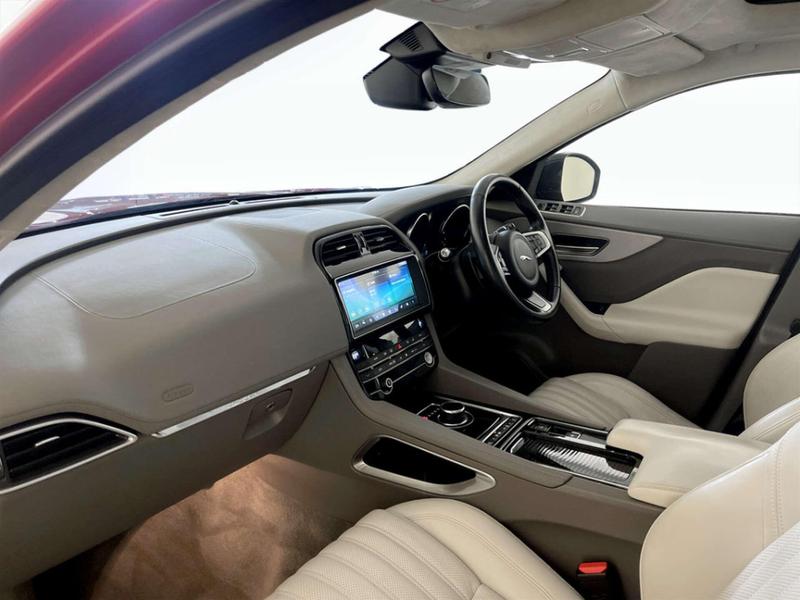 Used Jaguar F-Pace 2020 for sale - 76882729: Photo 12