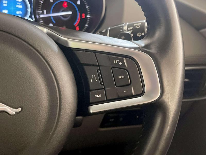 Used Jaguar F-Pace 2020 for sale - 76882729: Photo 20