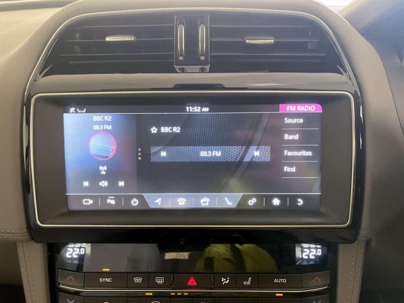 Used Jaguar F-Pace 2020 for sale - 76882729: Photo 21