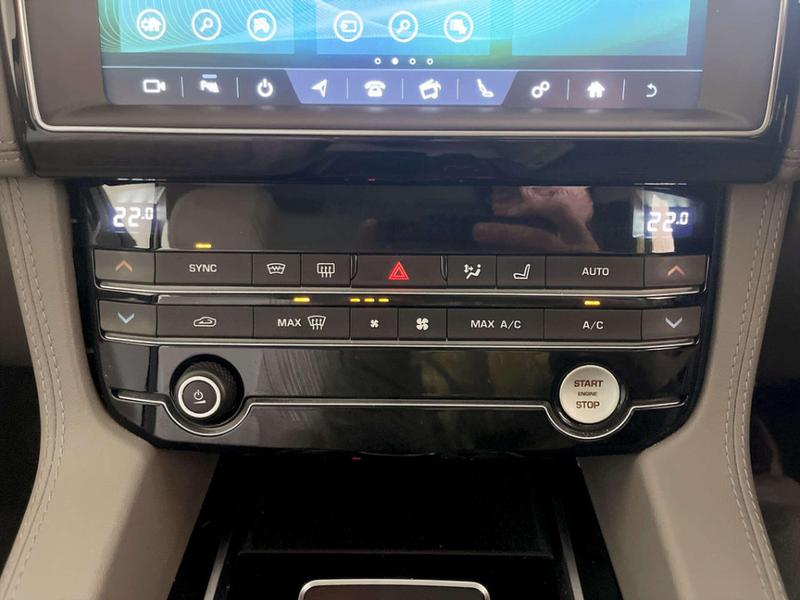 Used Jaguar F-Pace 2020 for sale - 76882729: Photo 26