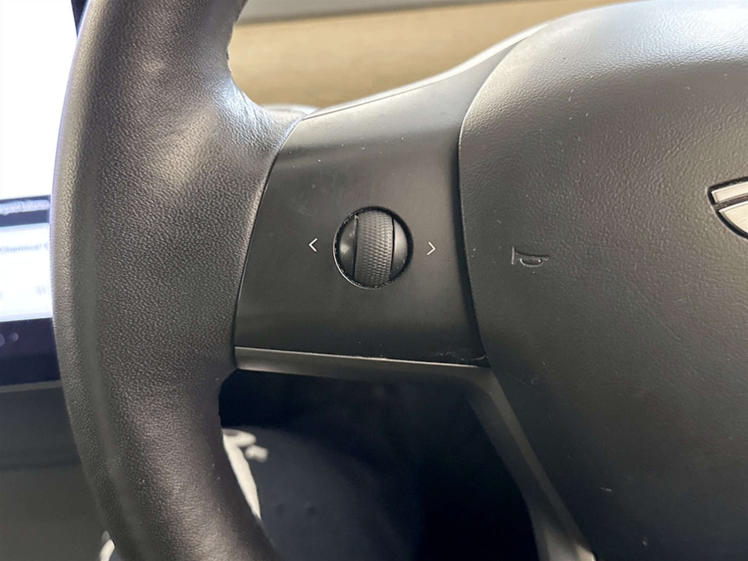 Used Tesla Model 3 2019 for sale - 77283202: Photo 17