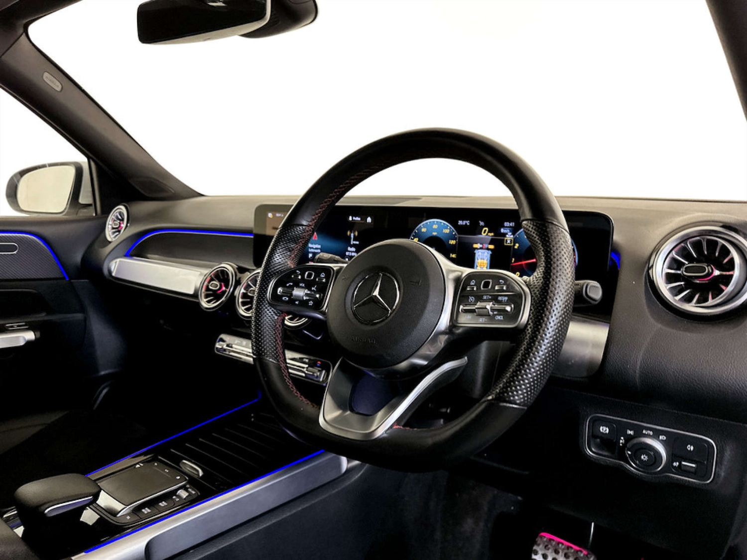 Used Mercedes-Benz GLB 2023 for sale - 77675400: Photo 16