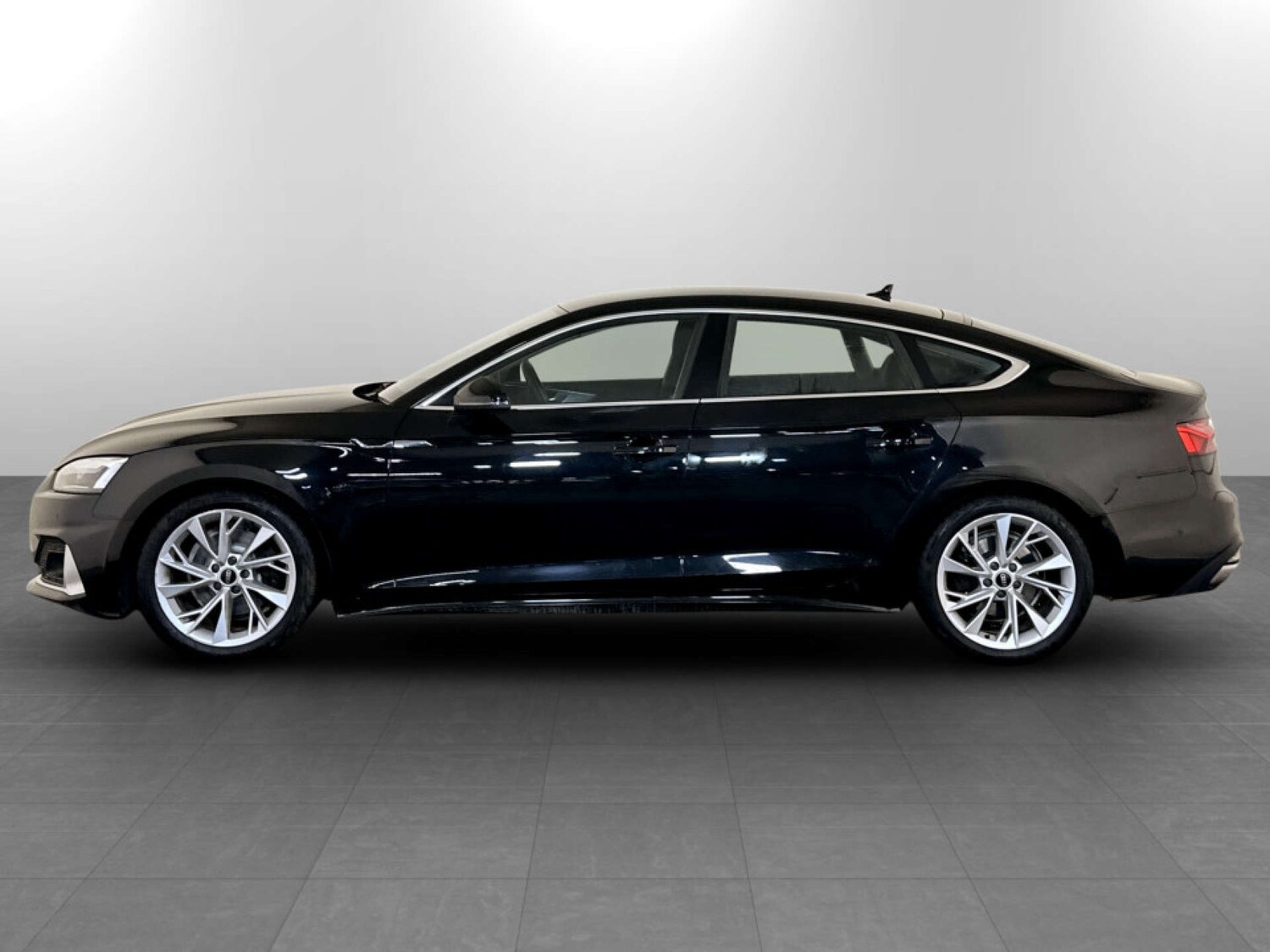 Used Audi A5 2021 for sale - 77417622: Photo 7